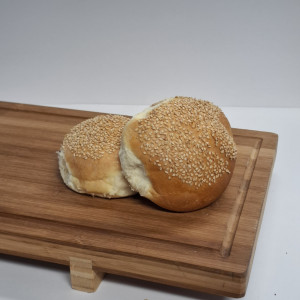 Witte bol met sesam